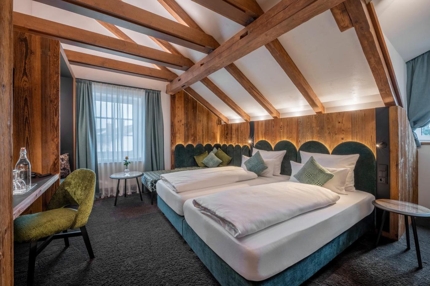 Hotel Schaefflerwirt Ашгайм Екстер'єр фото