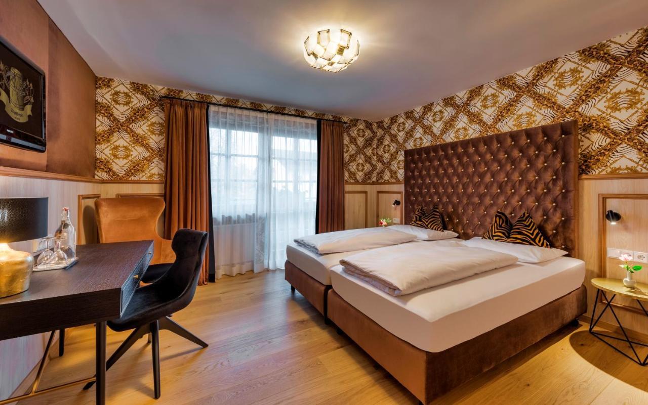 Hotel Schaefflerwirt Ашгайм Екстер'єр фото